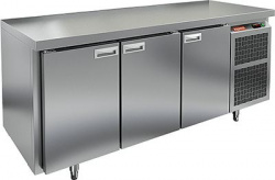 Стол охлаждаемый Hicold SN 111/TN O (-2+10),островн.,3 двери, 1835х600х85 – купить в RuOborudovanie.ru с доставкой до двери Купить стол охлаждаемый hicold sn 111/tn o (-2+10),островн.,3 двери, 1835х600х85 – цена от завода, доставка до двери | RuOborudovanie.ru